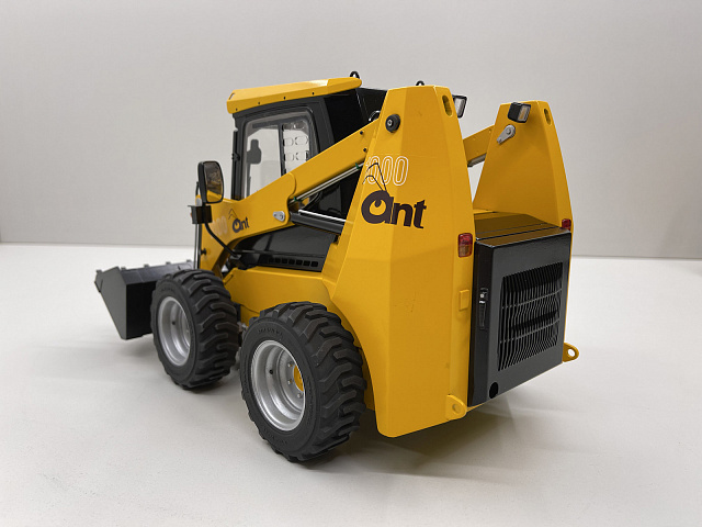 ANT-1000
